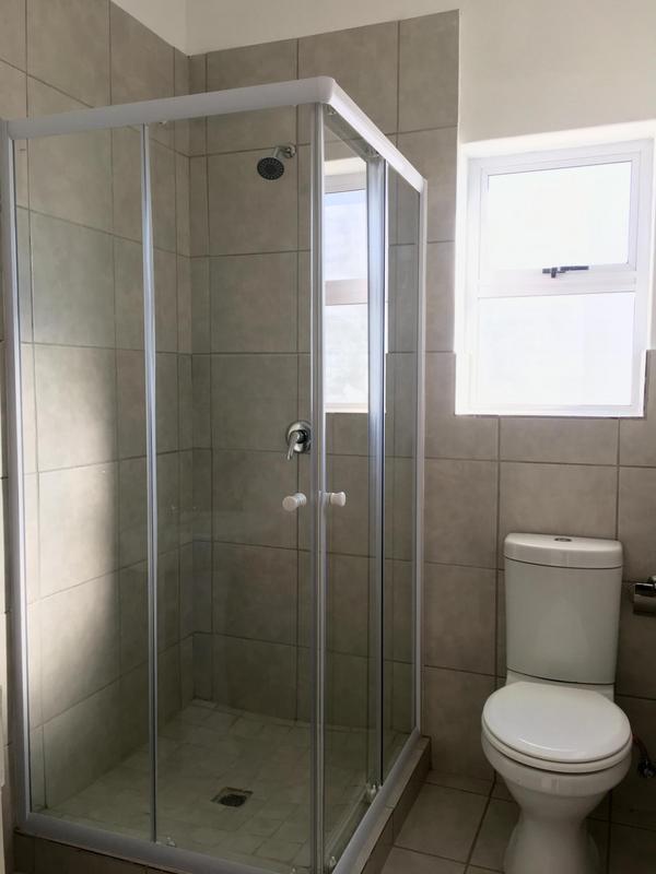 To Let 4 Bedroom Property for Rent in Cloetesville Western Cape